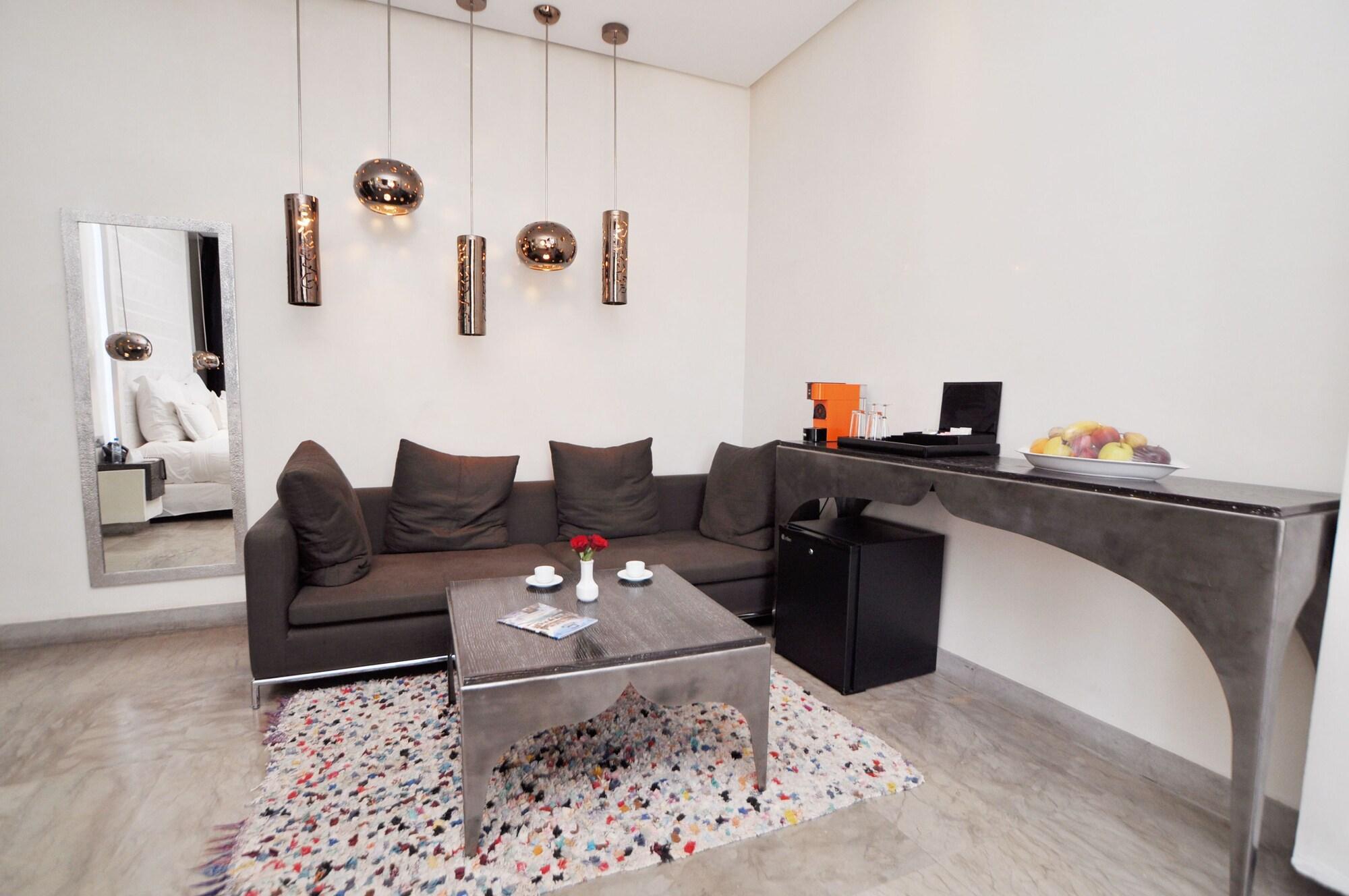 塞萨尔Spa度假酒店 马拉喀什 外观 照片 A suite at the hotel
