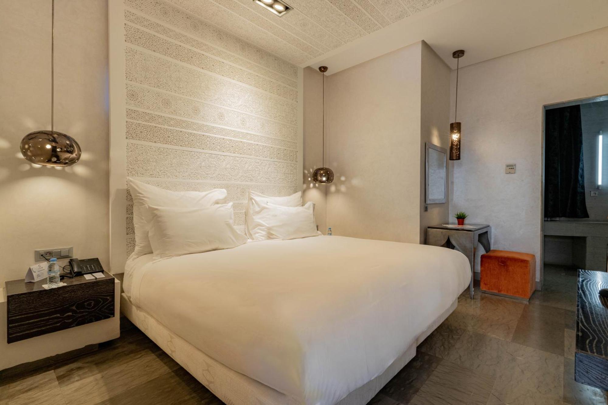 塞萨尔Spa度假酒店 马拉喀什 外观 照片 A bedroom at the hotel