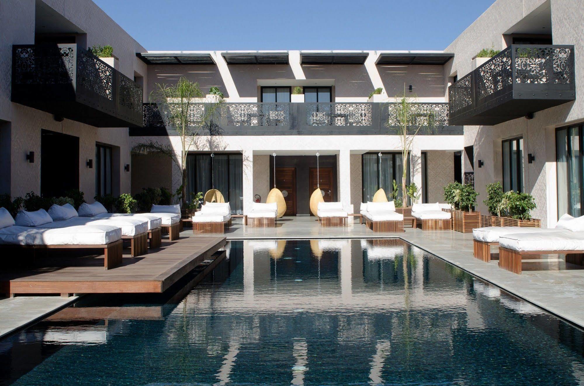 塞萨尔Spa度假酒店 马拉喀什 外观 照片 The Hotel's courtyard