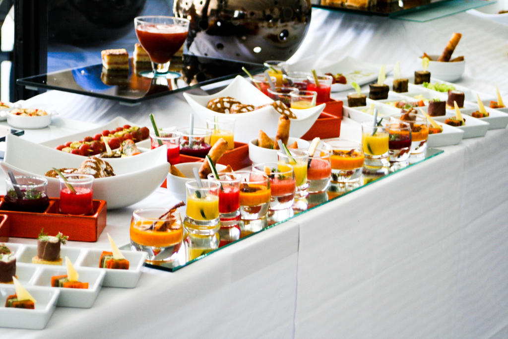 塞萨尔Spa度假酒店 马拉喀什 外观 照片 A dessert buffet